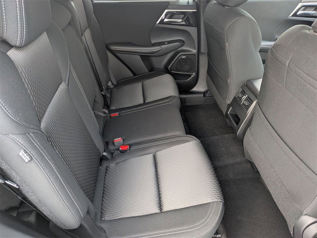 New 2026 Mitsubishi Outlander ES image 30