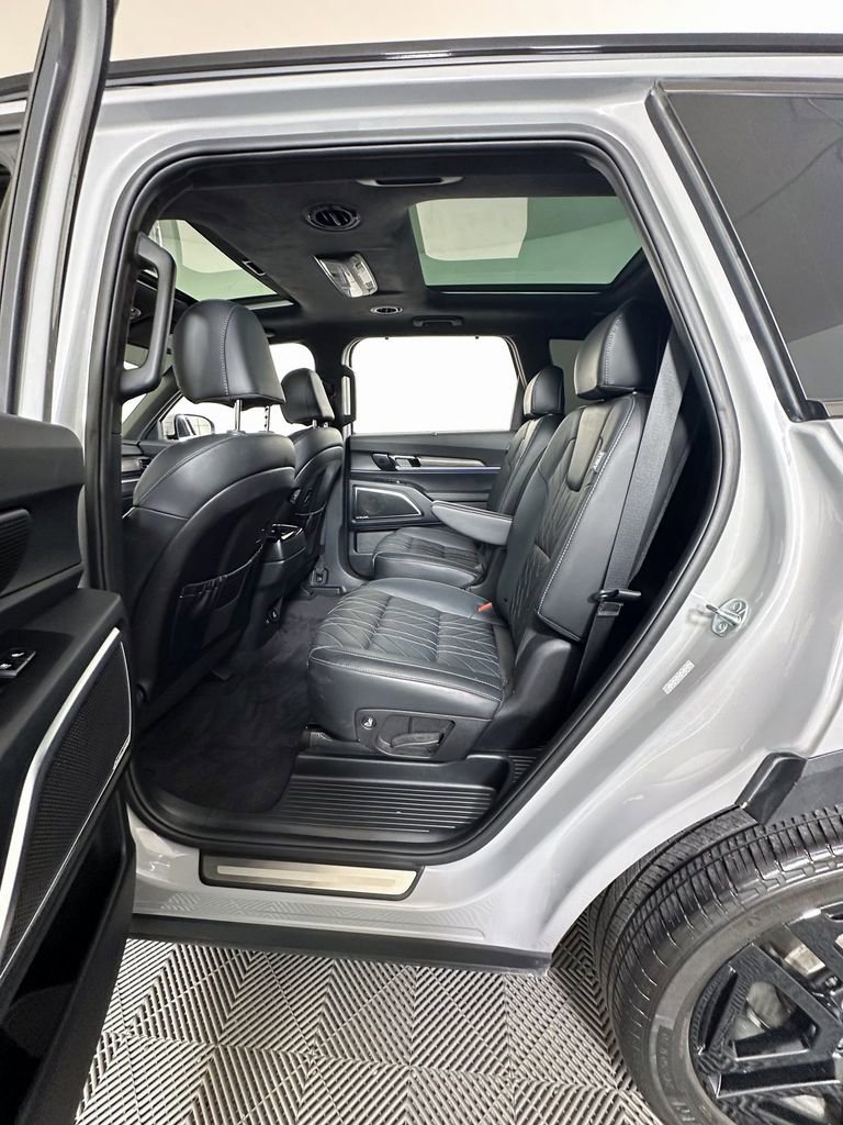 Used 2024 Kia Telluride SX Prestige X-Line AWD/4WD image 8