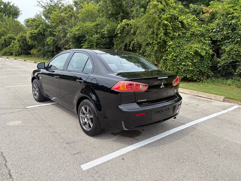 Used 2009 Mitsubishi Lancer DE FWD image 3