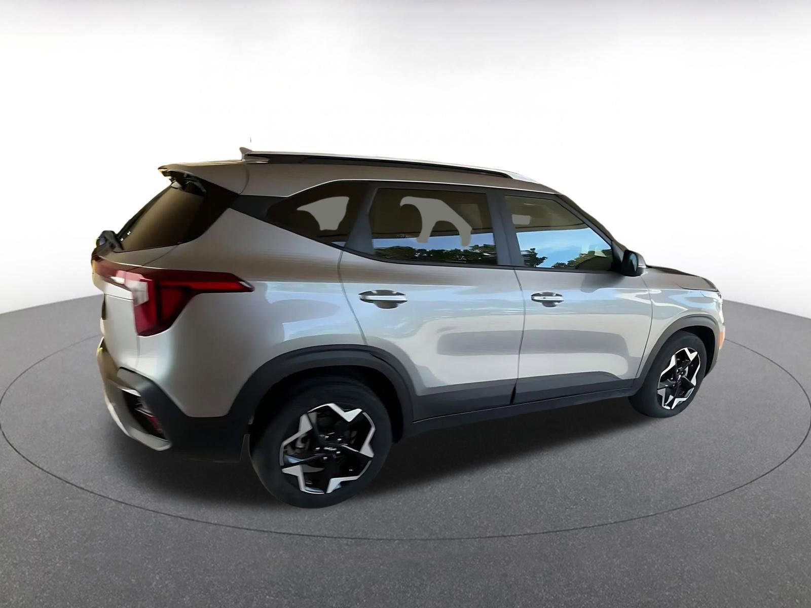 Used 2025 Kia Seltos S FWD image 15