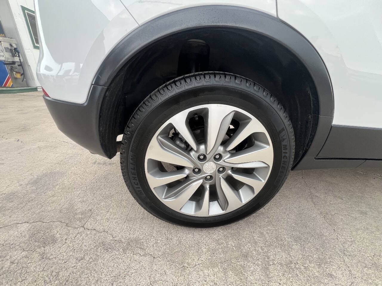 Used 2019 Buick Encore Preferred AWD/4WD image 10