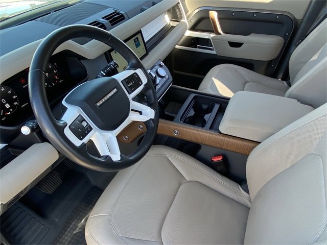Used 2023 Land Rover Defender 110 S image 5