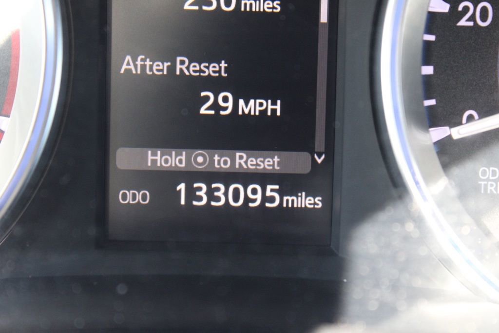 Used 2017 Toyota Highlander Limited Platinum image 40