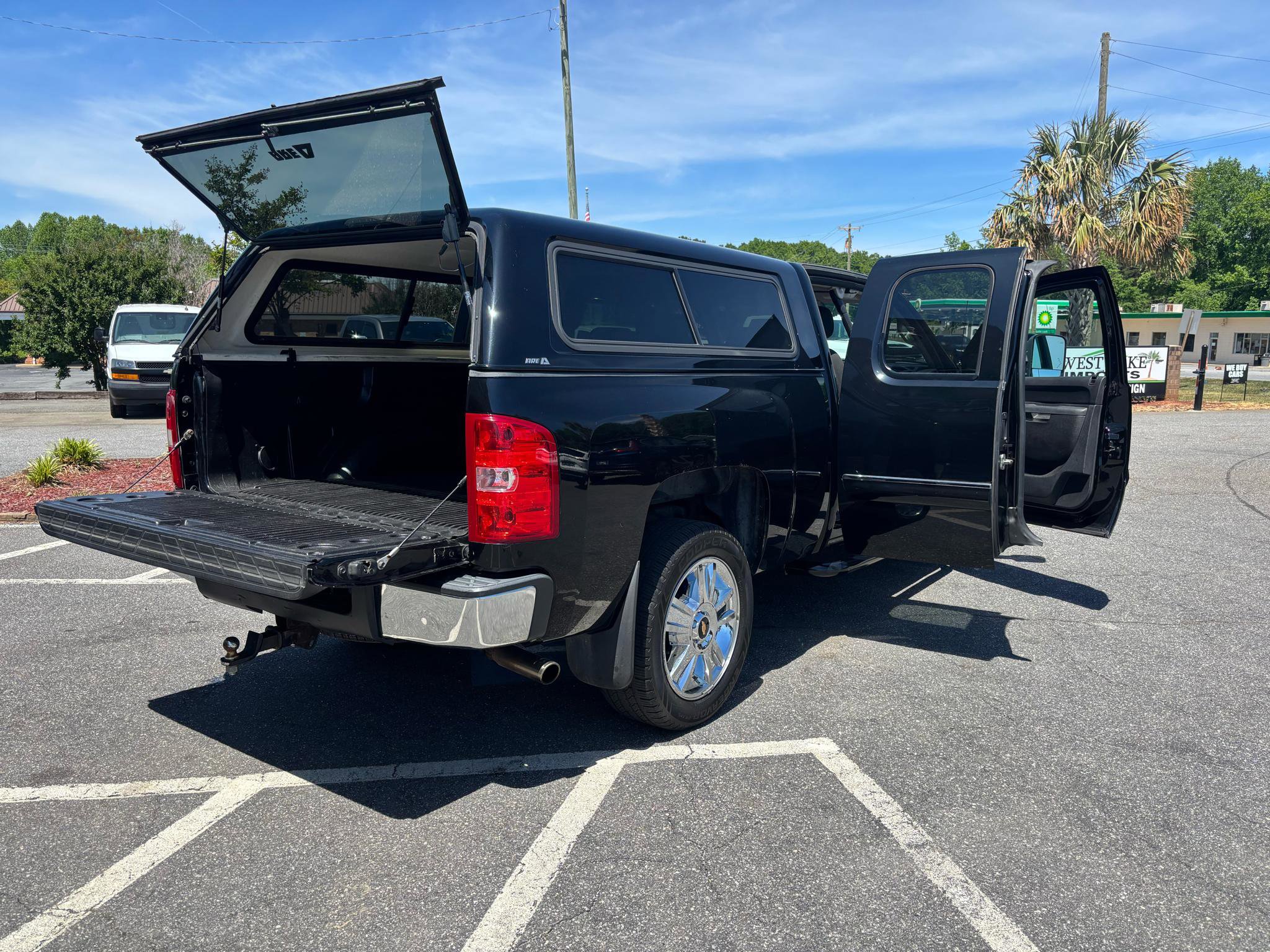 Used 2013 Chevrolet Silverado 1500 LT AWD/4WD image 22