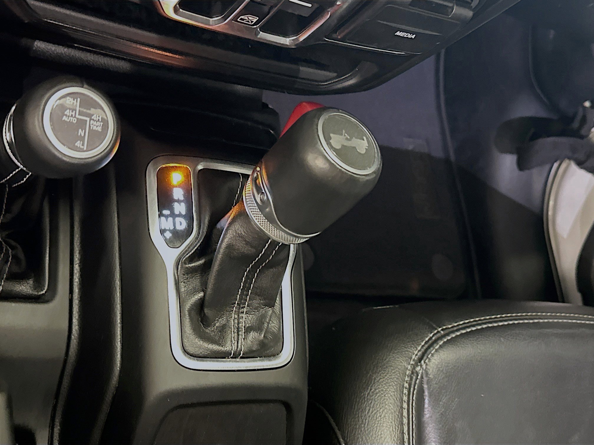 Used 2023 Jeep Wrangler Unlimited Sahara AWD/4WD image 25