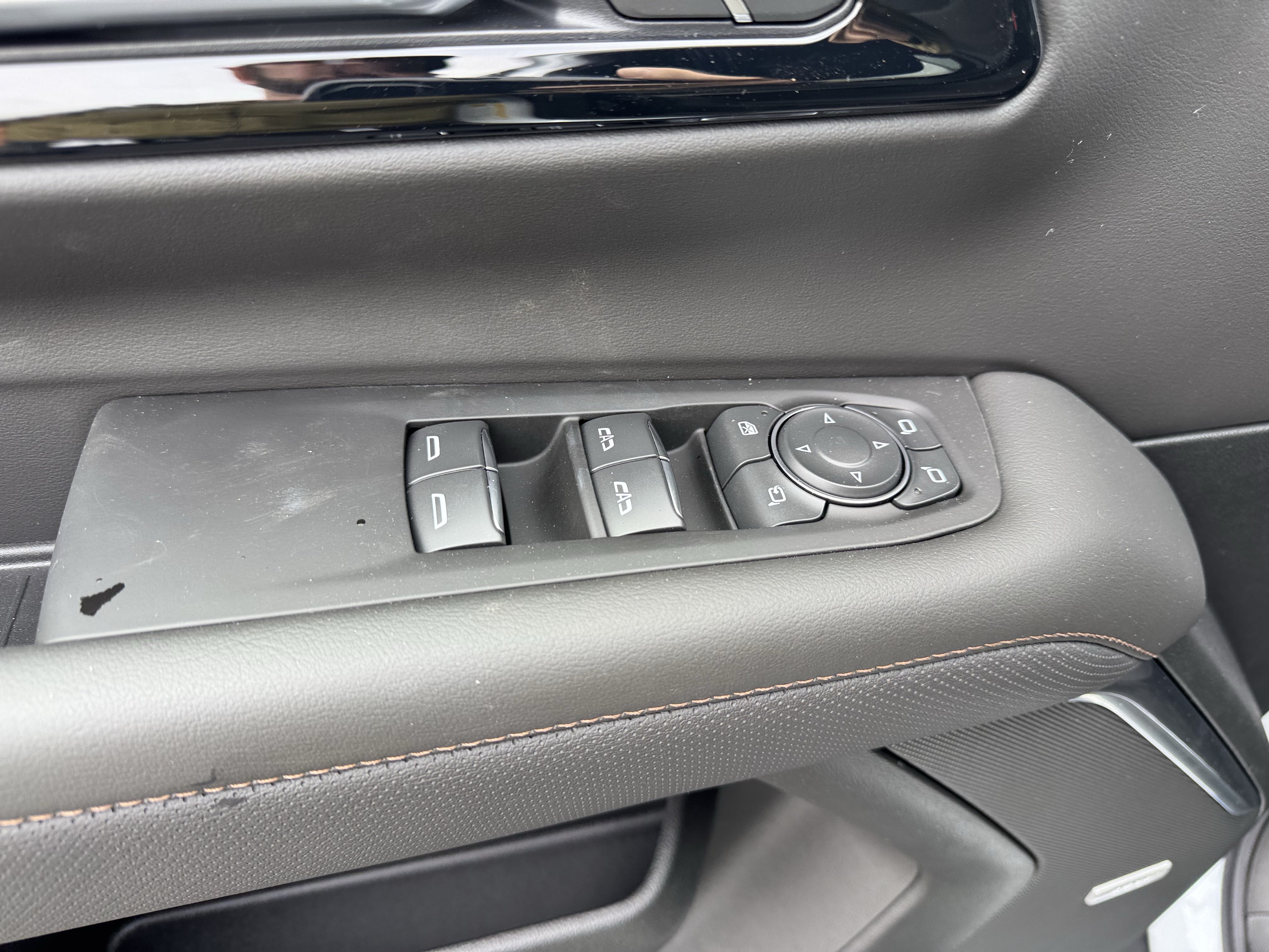New 2026 Chevrolet Tahoe High Country AWD/4WD image 11