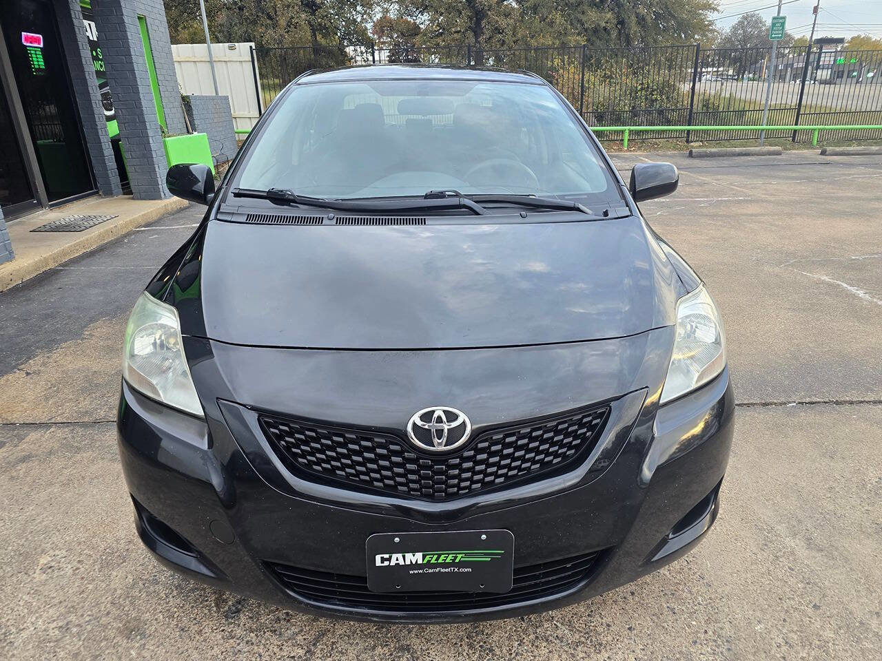 Used 2012 Toyota Yaris Sedan image 5
