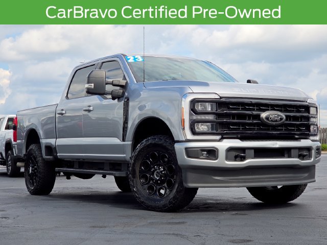 Used 2023 Ford F250 XLT w/ Black Appearance Package AWD/4WD image 2