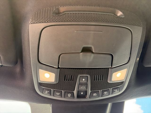 Used 2020 Ford Expedition Limited w/ Equipment Group 302A AWD/4WD image 16