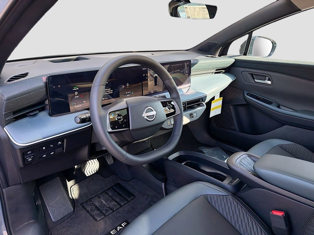 New 2026 Nissan Leaf Platinum+ w/ Cargo Package (Platinum+) image 2