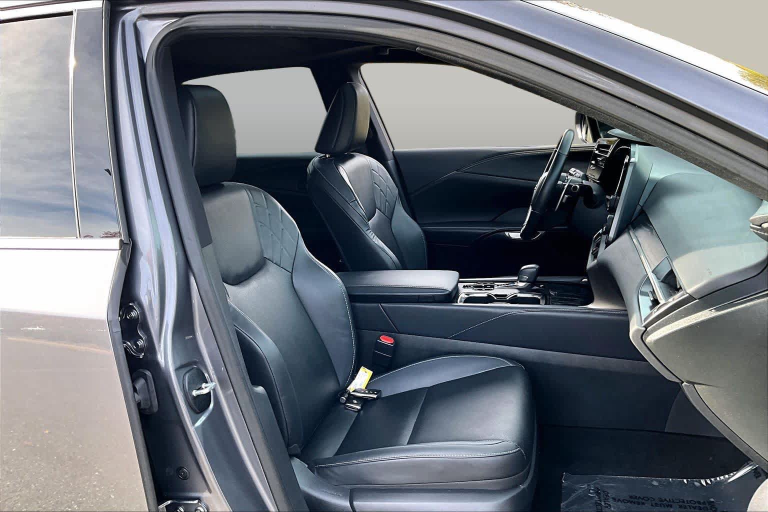 Used 2023 Lexus RX 350h w/ Accessory Package (2T) AWD/4WD image 9