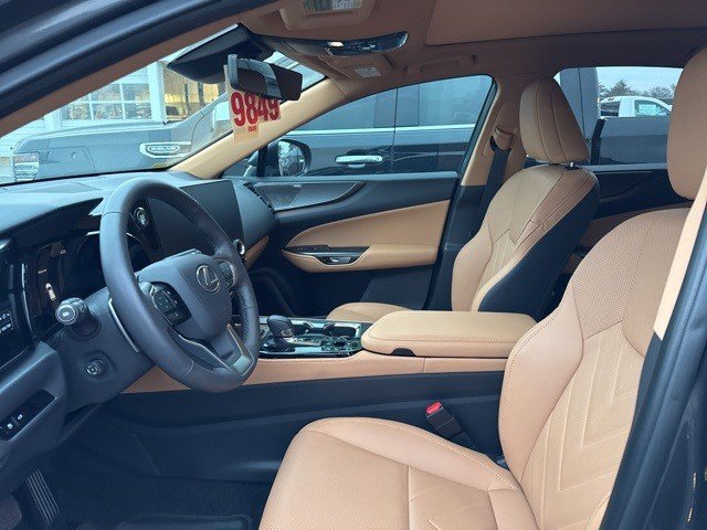 Used 2025 Lexus NX 350 AWD w/ Luxury Package image 15