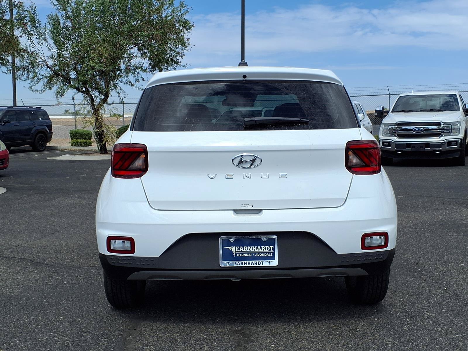 New 2026 Hyundai Venue SE FWD image 5