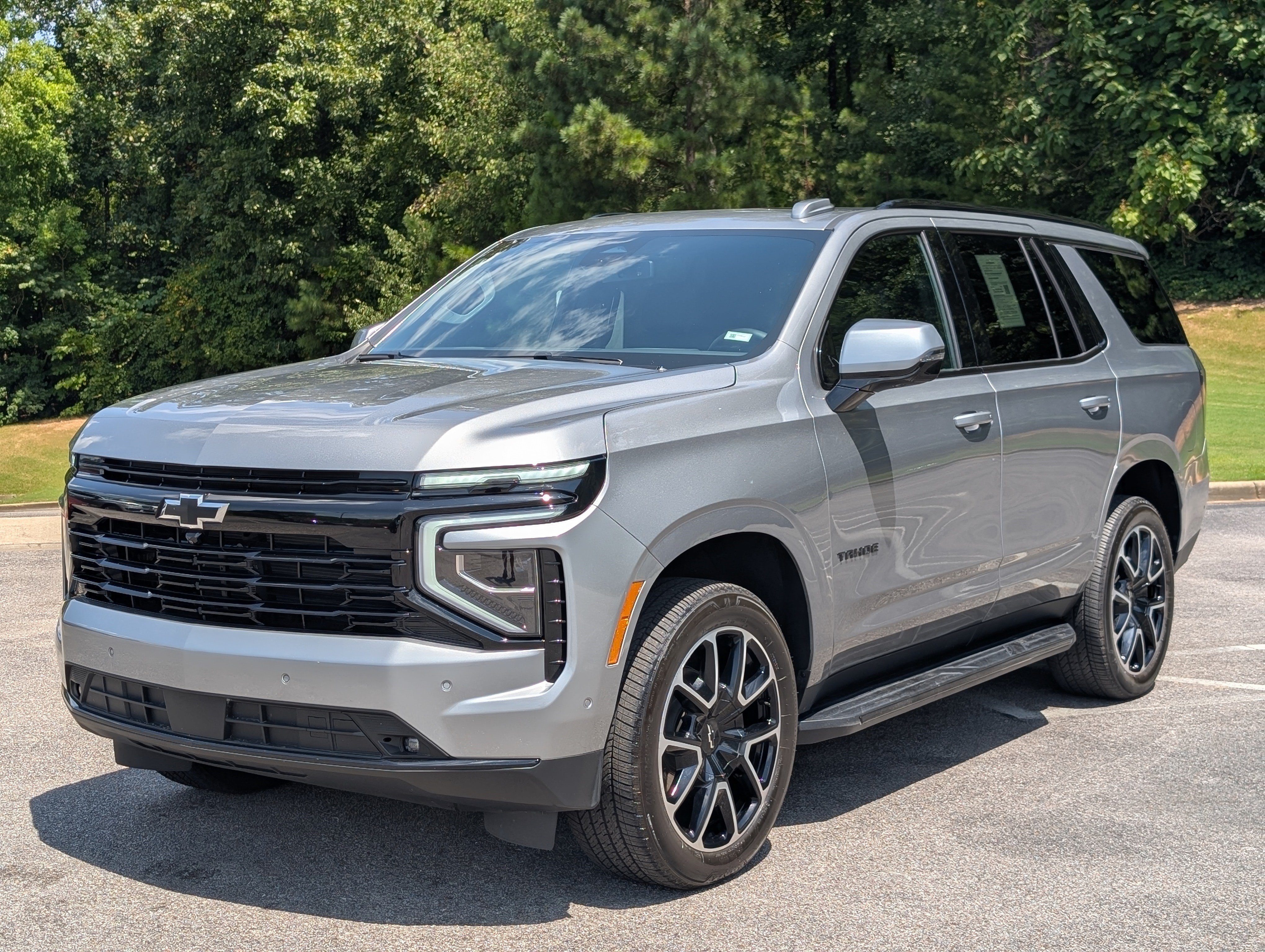 Used 2026 Chevrolet Tahoe RST w/ Comfort Package AWD/4WD image 4