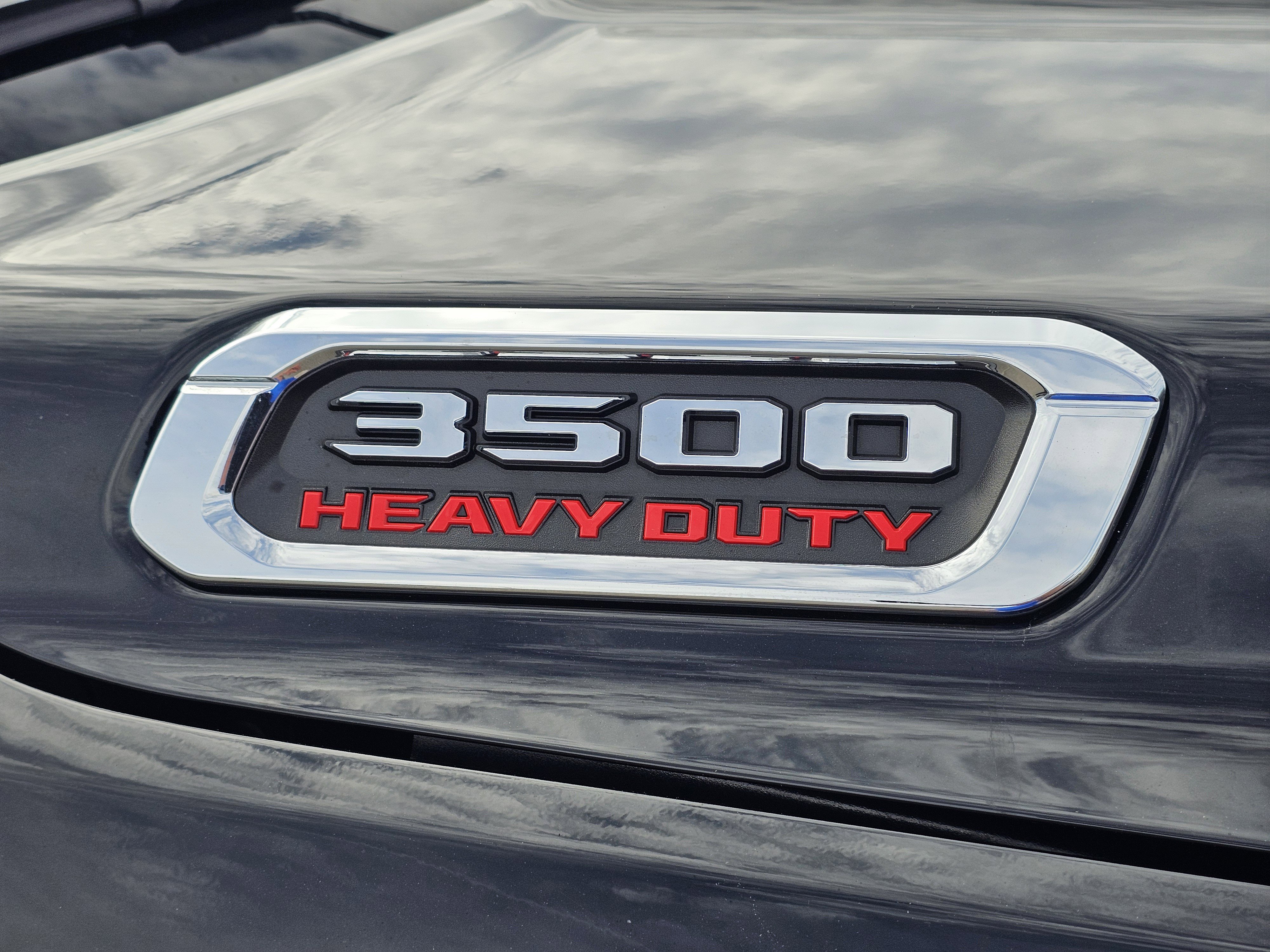 Used 2024 RAM 3500 Laramie w/ Towing Technology Group image 7