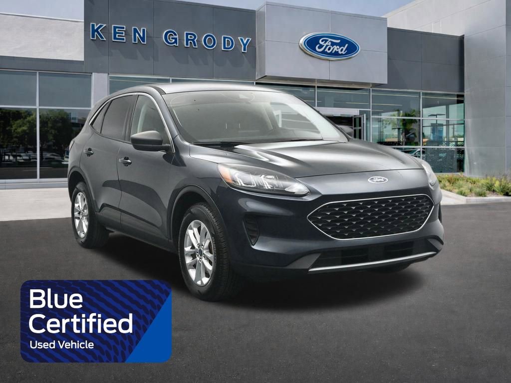 Certified 2022 Ford Escape SE w/ Cold Weather Package AWD/4WD image 1