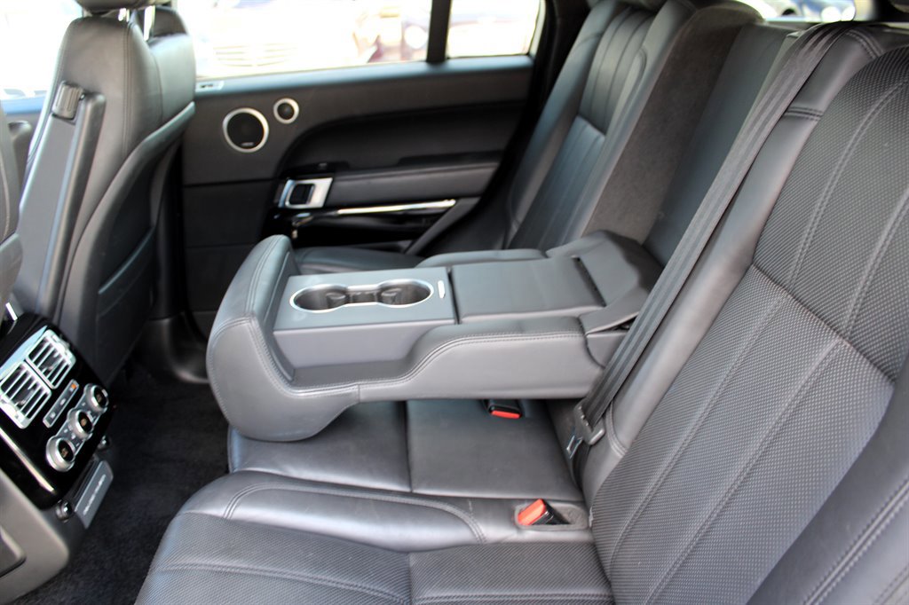 Used 2017 Land Rover Range Rover HSE image 21