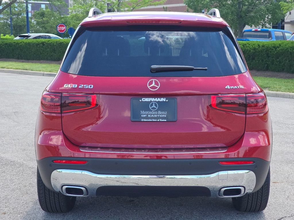 New 2026 Mercedes-Benz GLB 250 4MATIC image 15