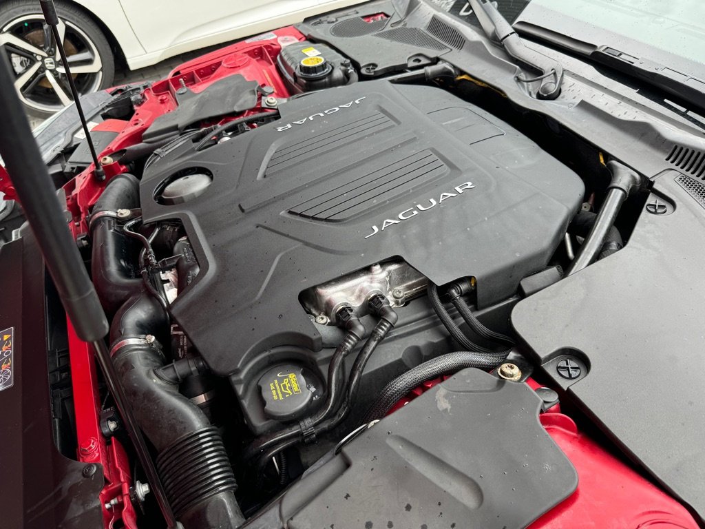 Used 2016 Jaguar F-TYPE S image 20