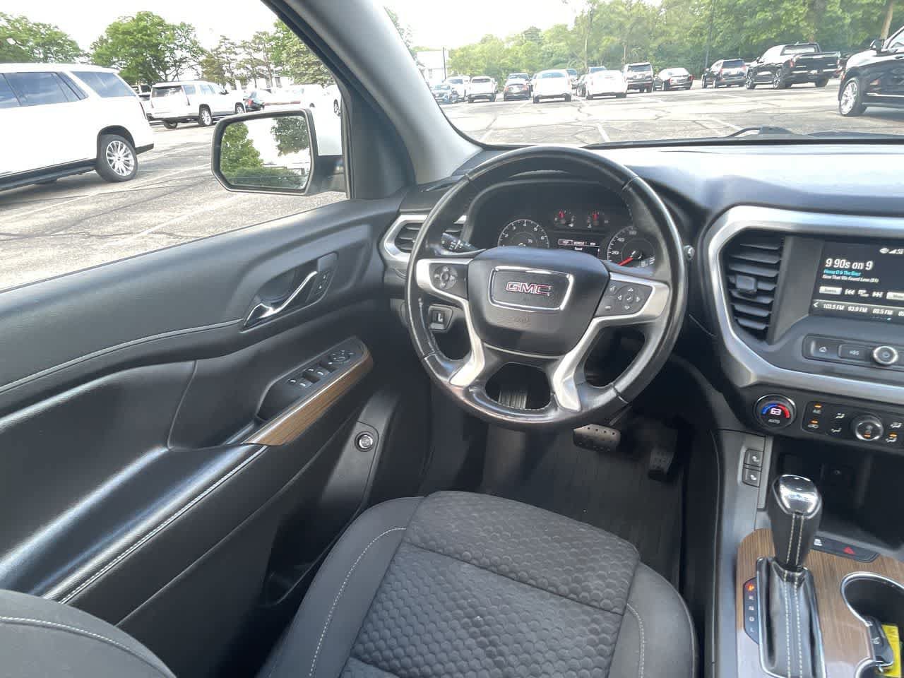 Used 2019 GMC Acadia SLE AWD/4WD image 17