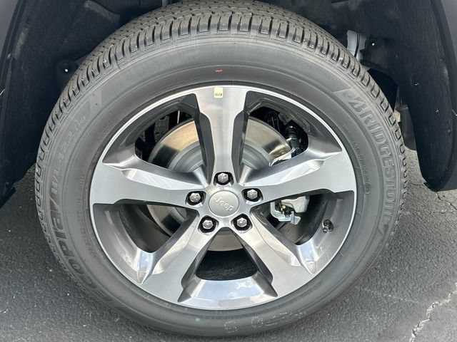 New 2026 Jeep Grand Cherokee L Limited AWD/4WD image 25