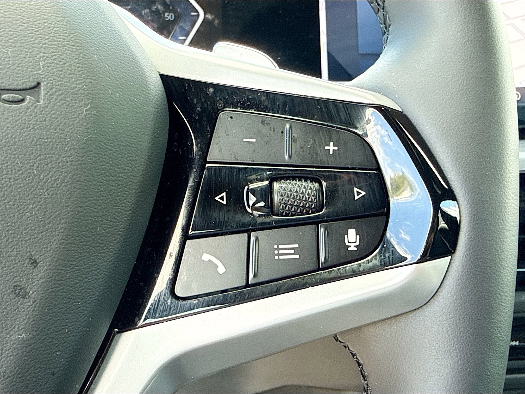 Used 2025 BMW 330i Sedan RWD image 39