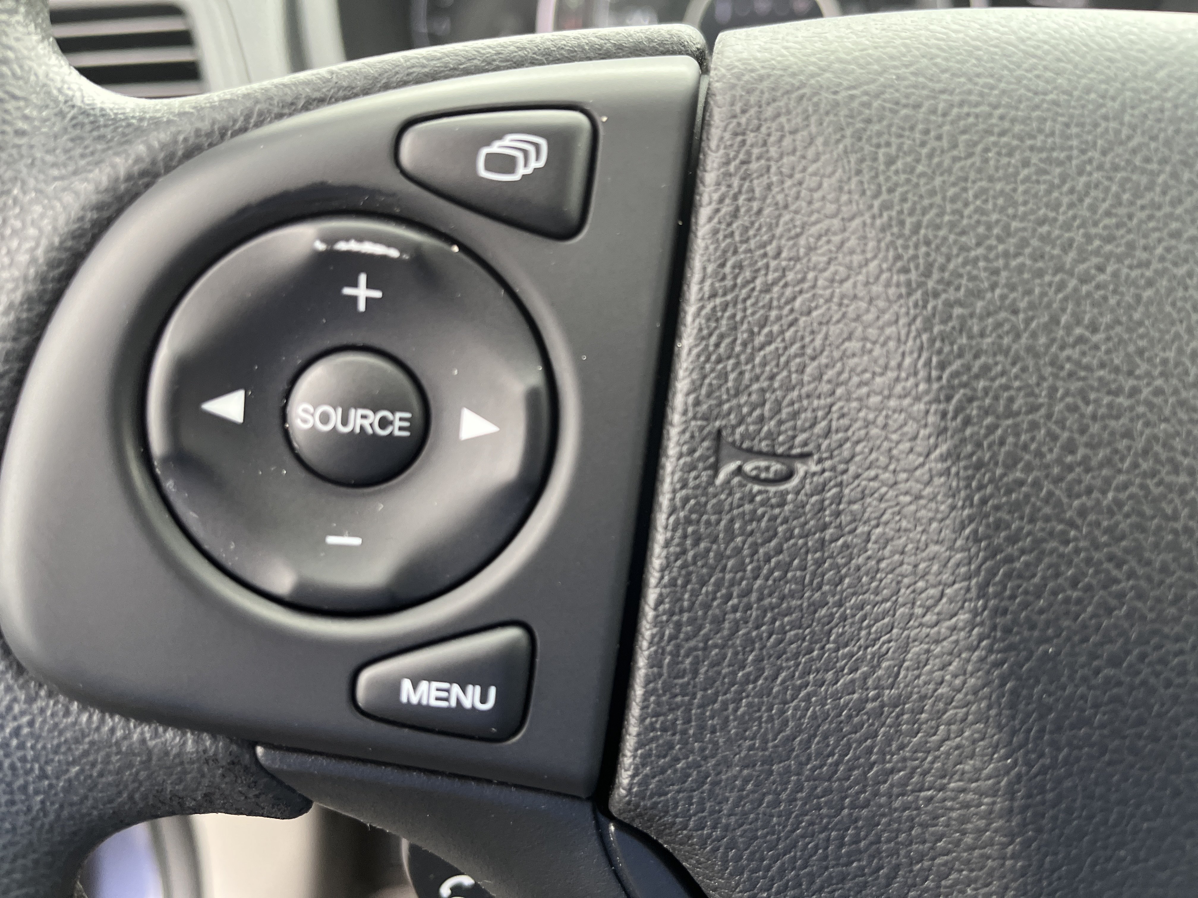 Used 2014 Honda CR-V LX image 21