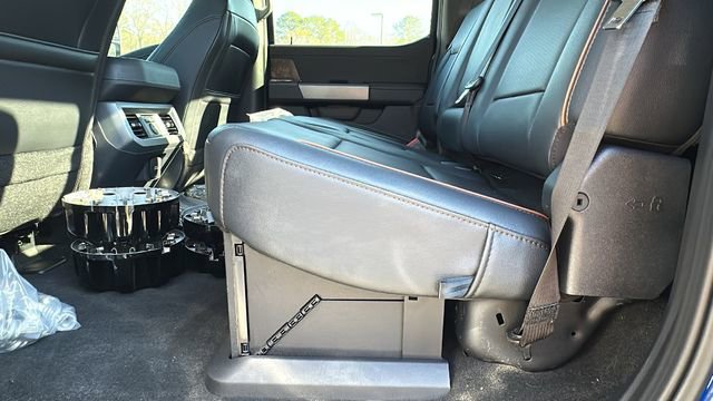 New 2026 Ford F250 Lariat w/ Black Appearance Package image 21