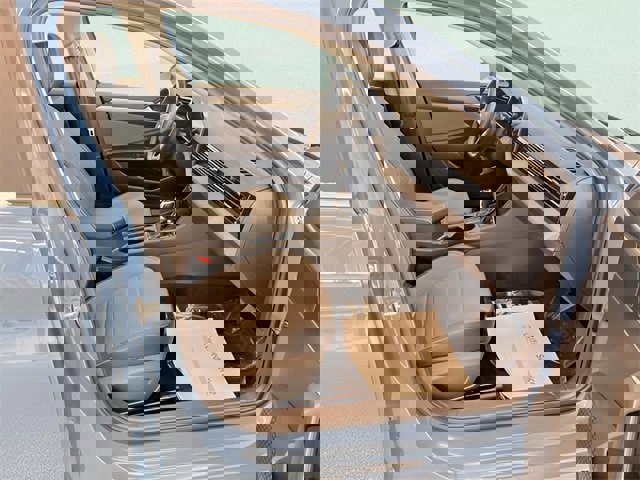 Used 2025 Volkswagen Jetta SE image 8