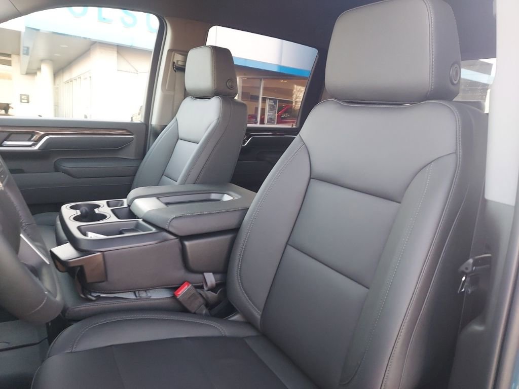 New 2026 Chevrolet Silverado 3500 LT w/ All Star Edition image 12