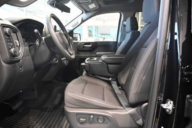 New 2026 Chevrolet Silverado 1500 Custom Trail Boss w/ LPO, Dark Essentials Package AWD/4WD image 10