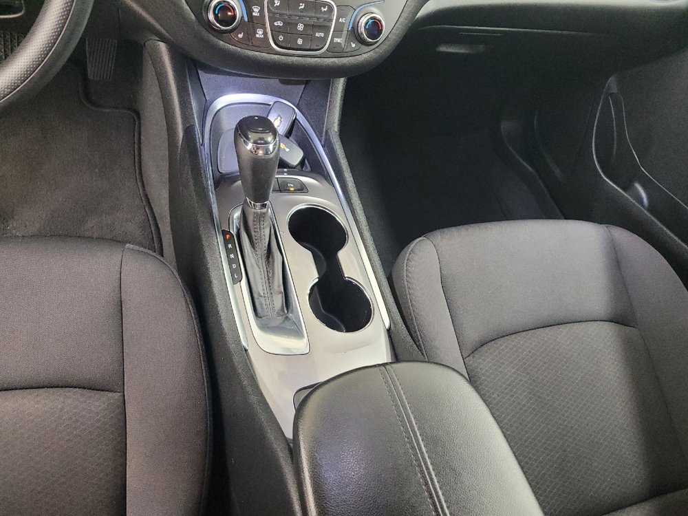 Used 2020 Chevrolet Malibu LT FWD image 26