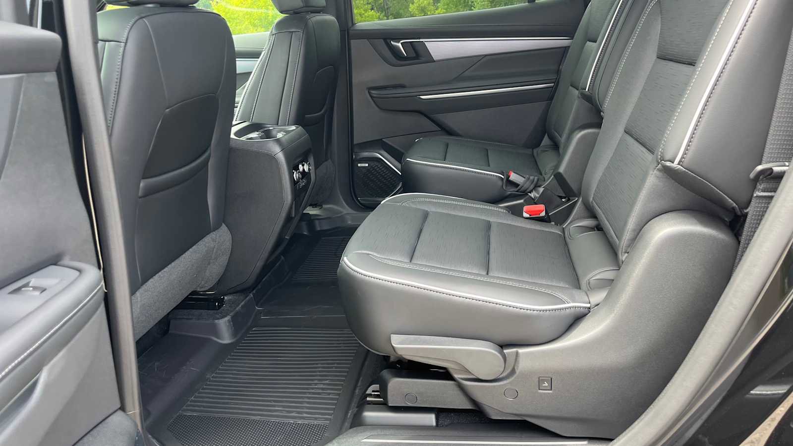 New 2026 Buick Enclave Sport Touring w/ Power Package image 8