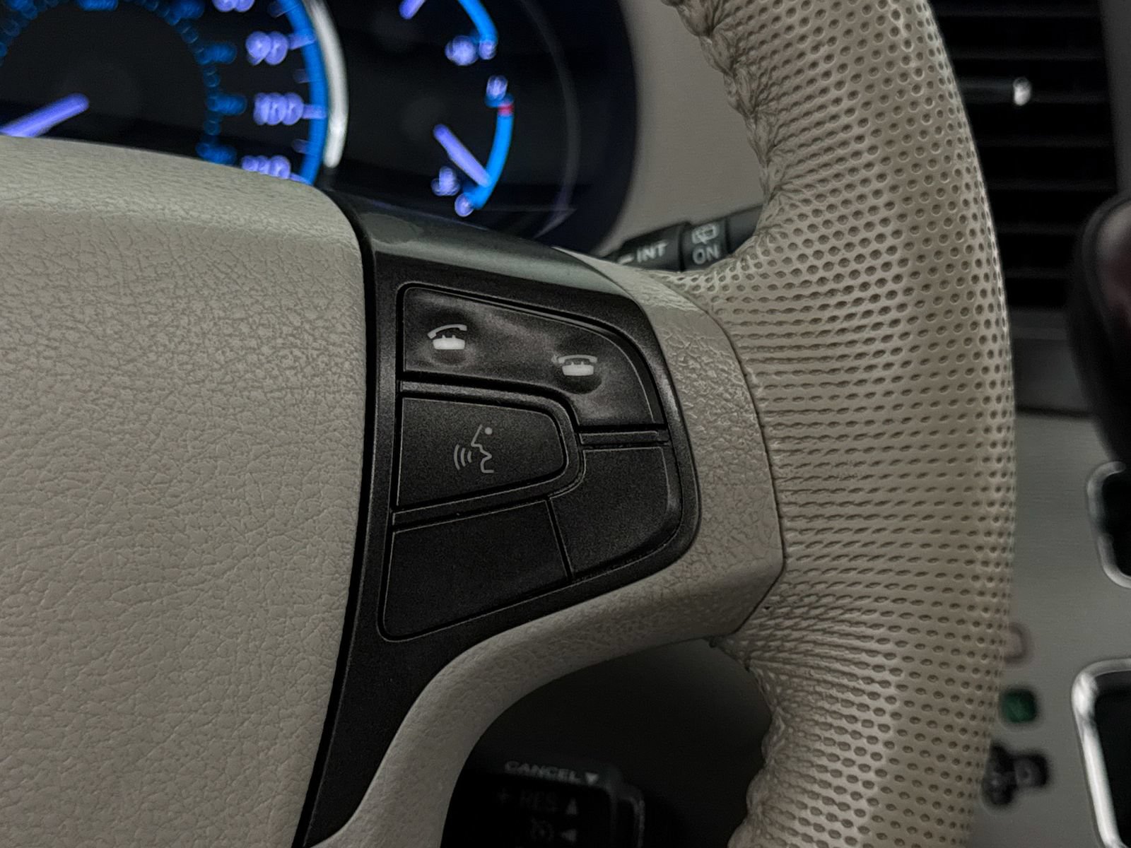 Used 2014 Toyota Sienna XLE w/ XLE Premium Package AWD/4WD image 33