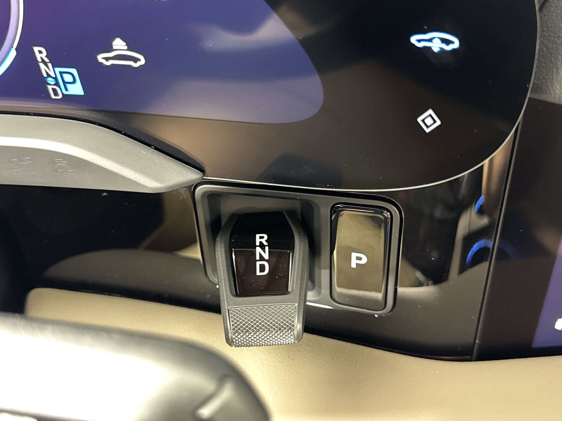 Used 2025 Porsche Taycan 4 Cross Turismo image 19