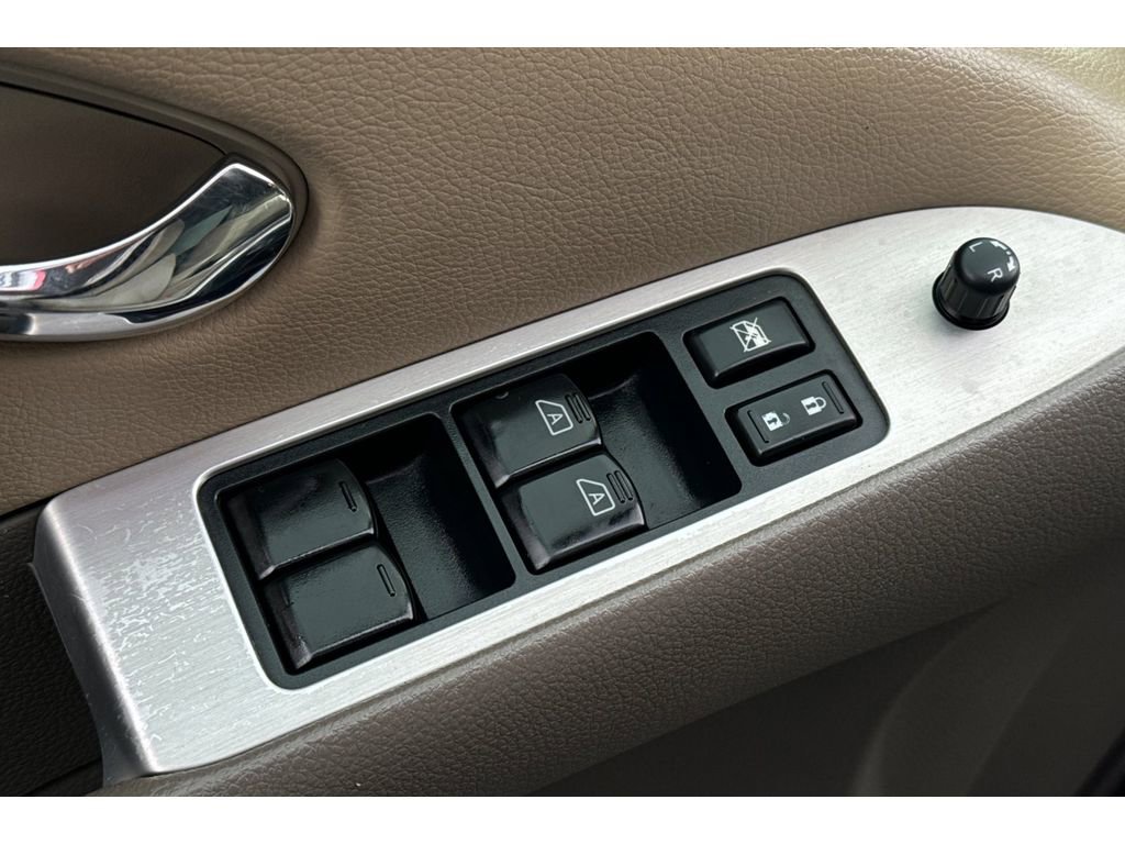 Used 2013 Nissan Murano S image 12