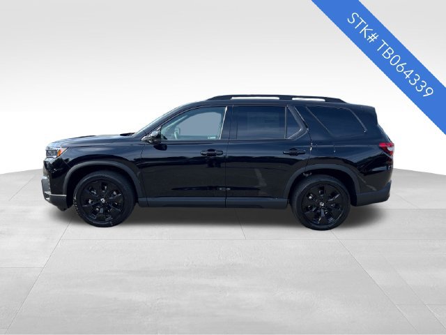 New 2026 Honda Pilot Black Edition image 4