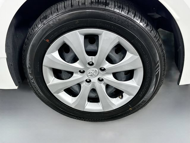 Used 2023 Toyota Corolla LE FWD image 28