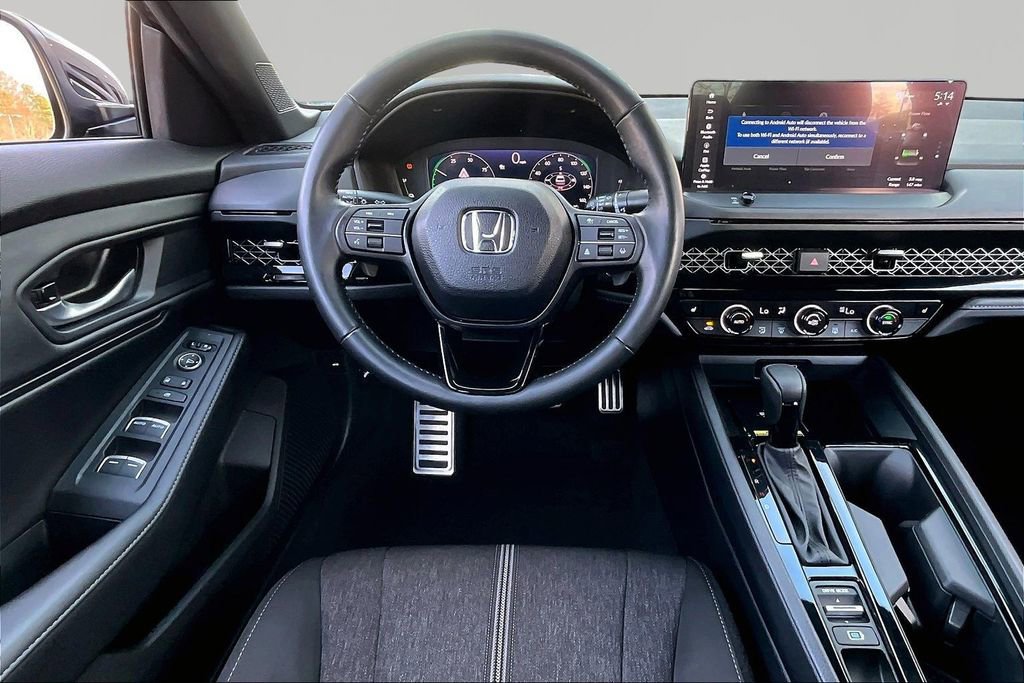 Used 2025 Honda Accord Sport image 9