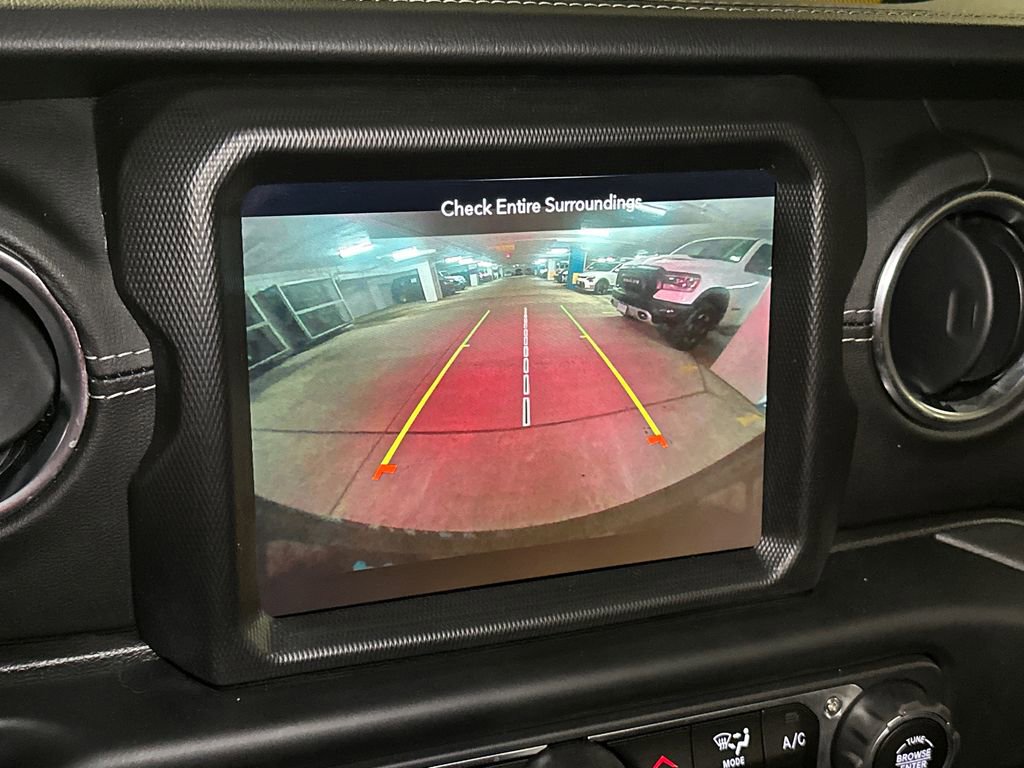 Used 2022 Jeep Wrangler Unlimited Sahara w/ Cold Weather Group AWD/4WD image 21