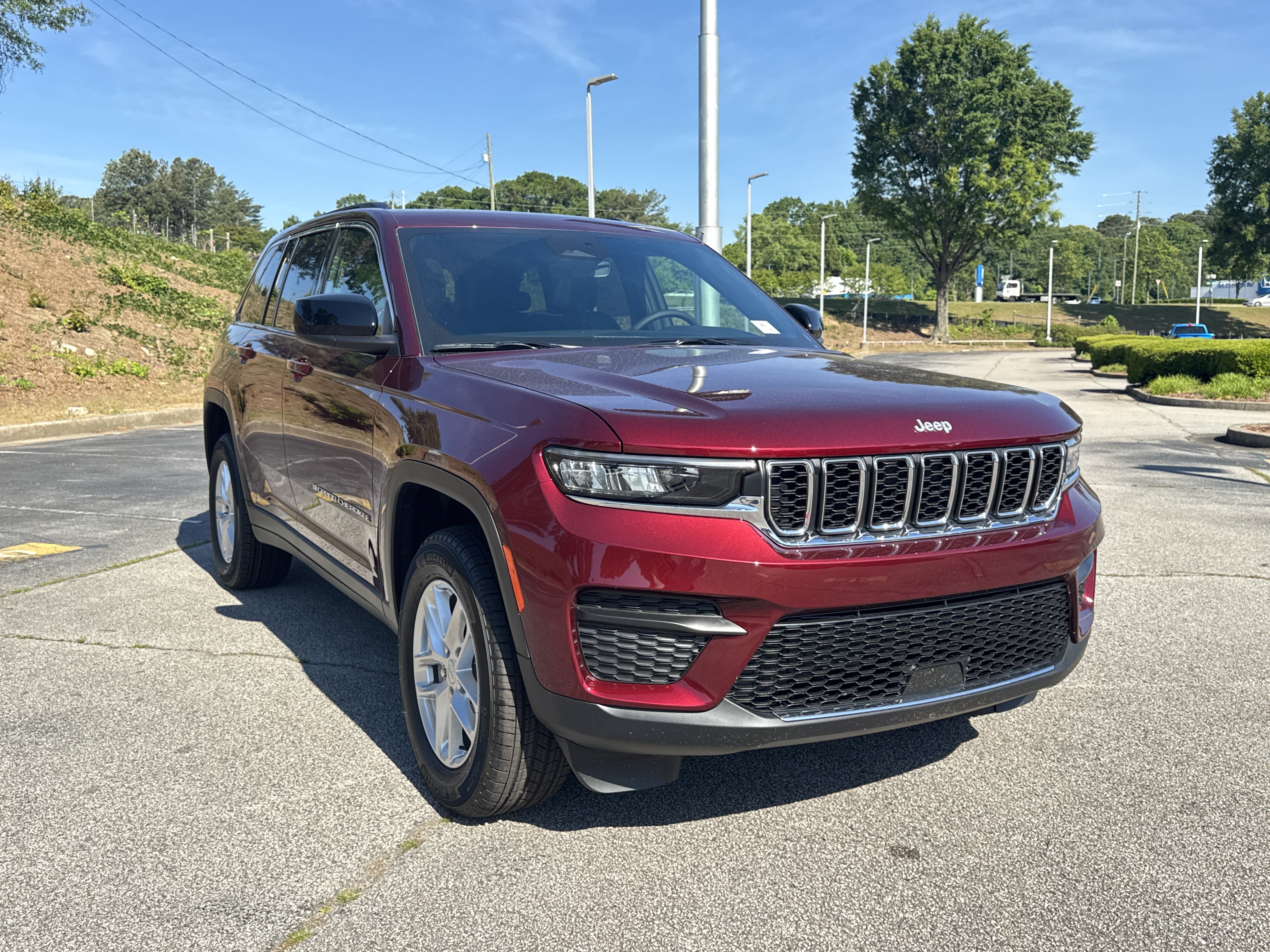 New 2026 Jeep Grand Cherokee Laredo X RWD image 5