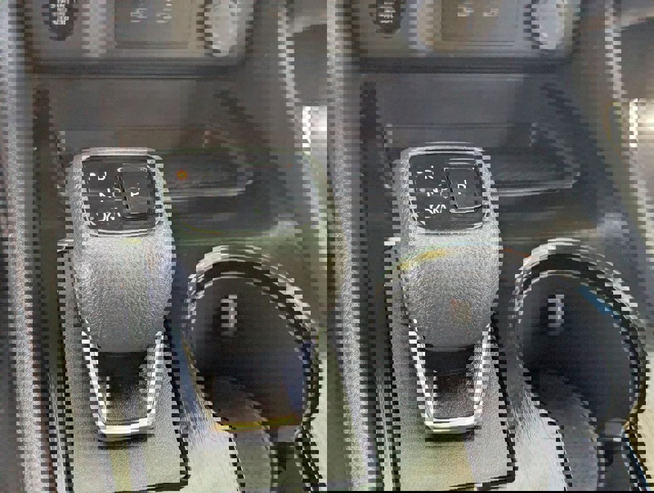 Certified 2024 Nissan Rogue S image 27