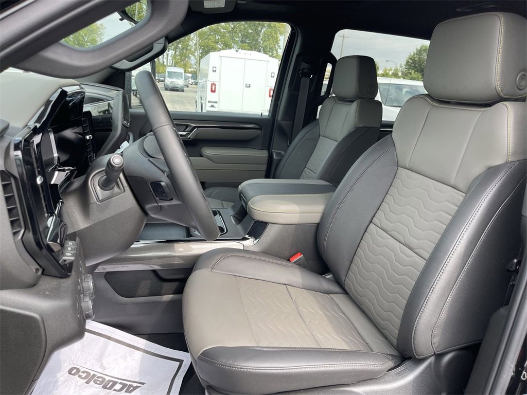 New 2025 Chevrolet Silverado 2500 ZR2 w/ Technology Package image 11