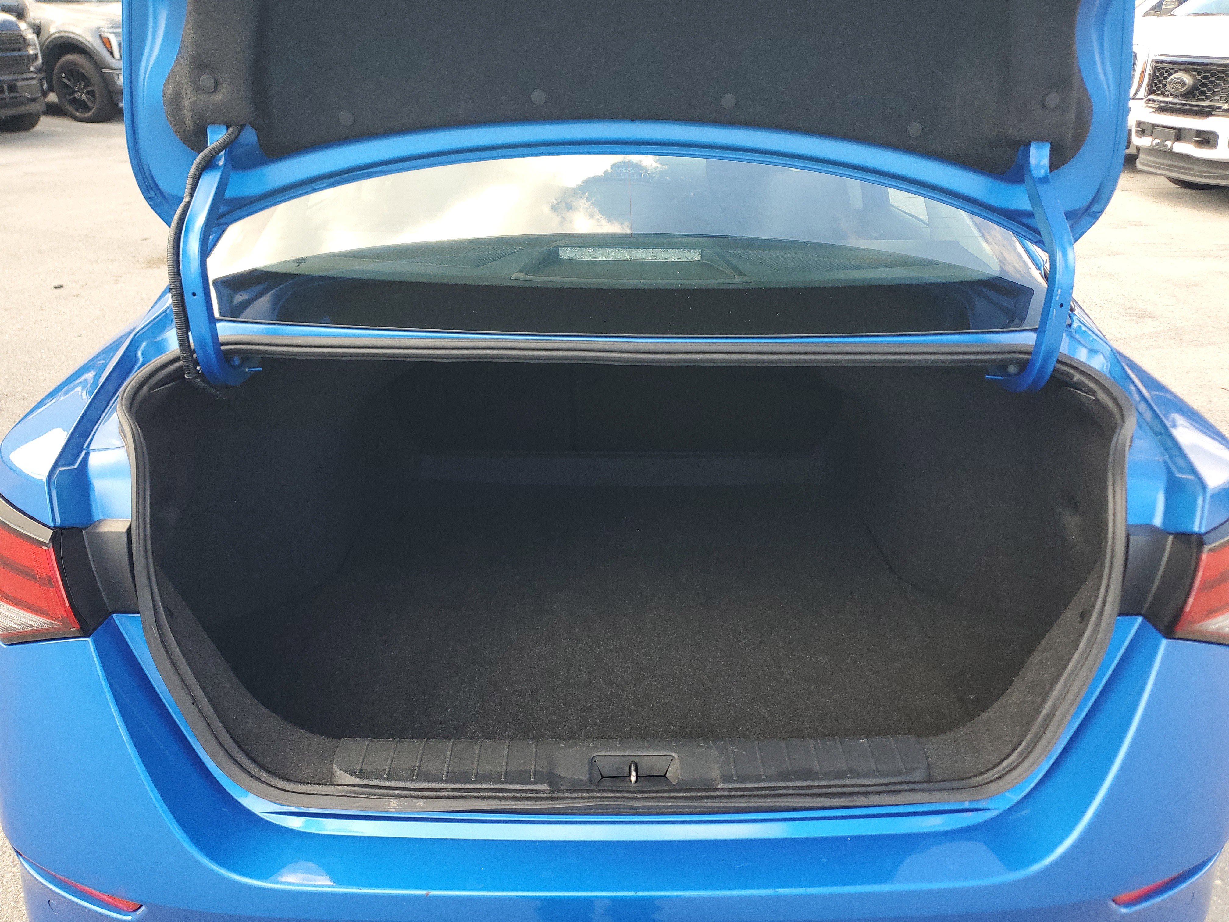 Certified 2024 Nissan Sentra SV image 28