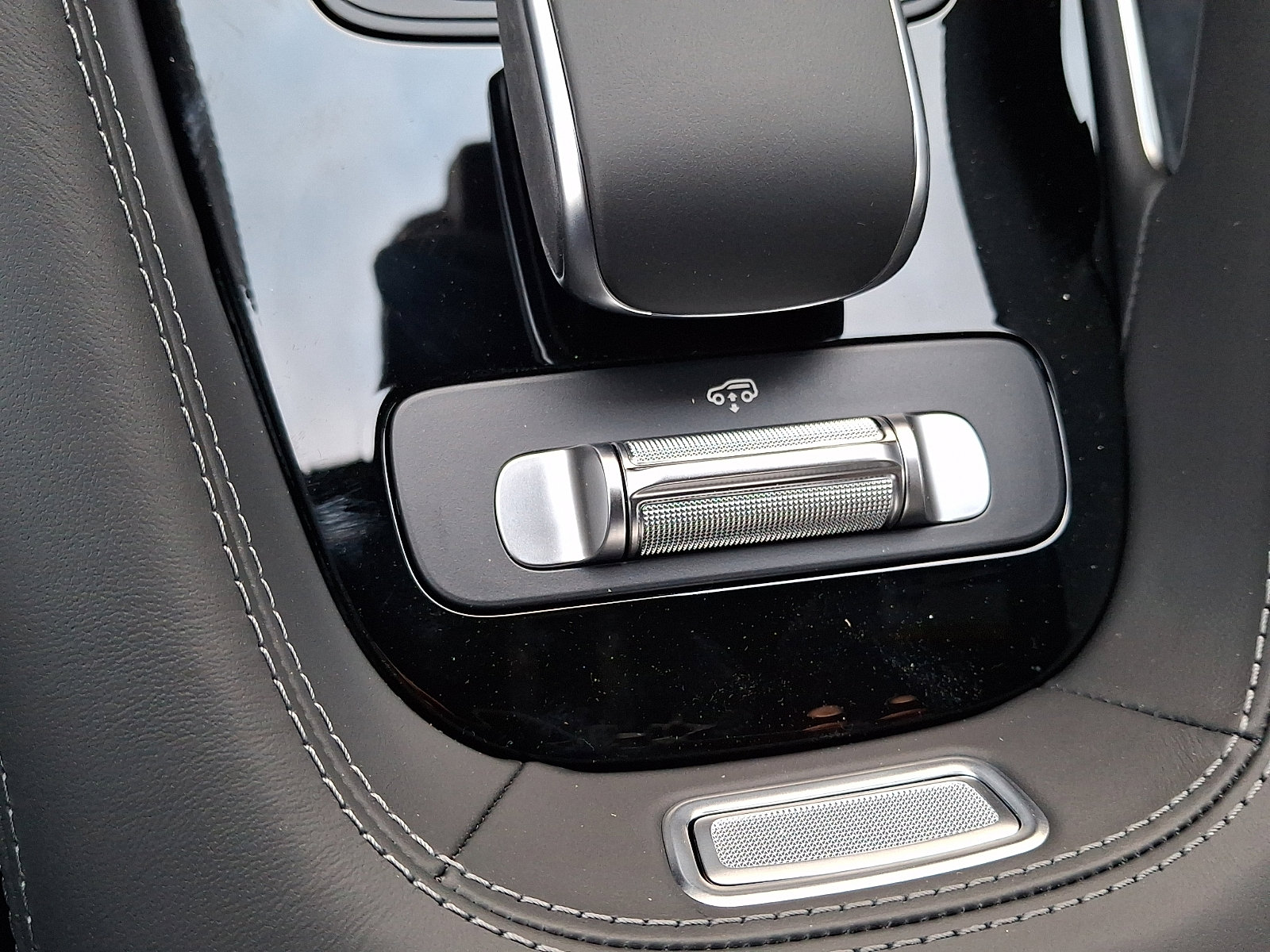 New 2026 Mercedes-Benz GLE 63 AMG S image 14