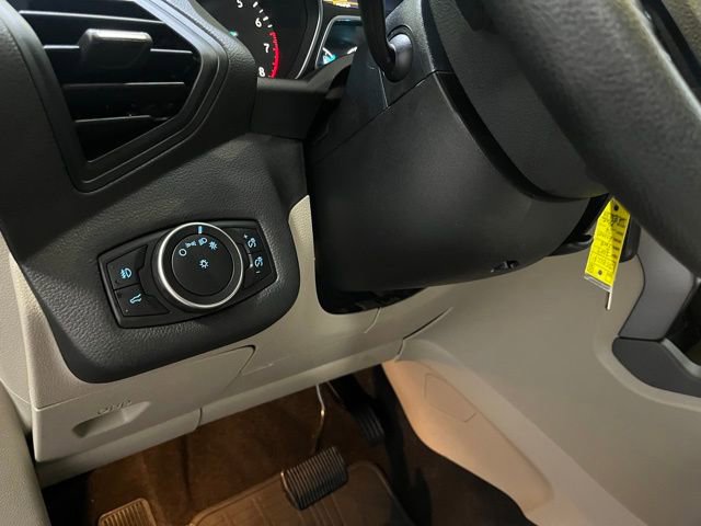 Used 2017 Ford Escape SE w/ Equipment Group 201A image 16