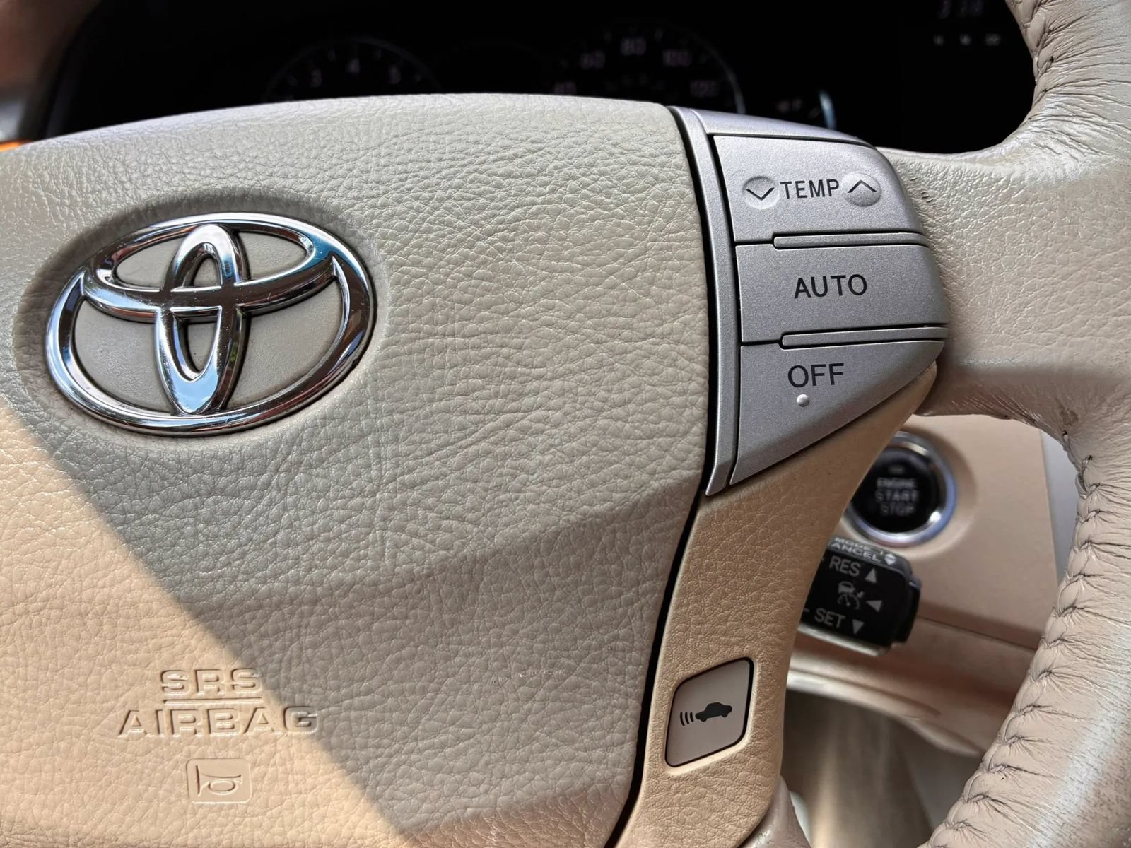 Used 2005 Toyota Avalon XL FWD image 29