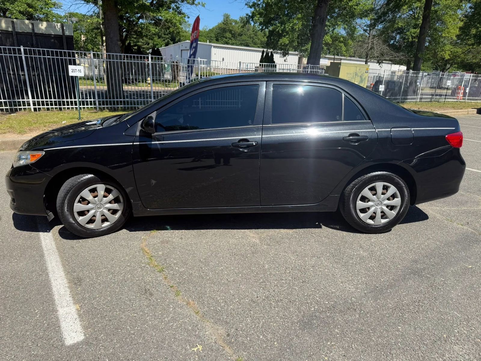 Used 2009 Toyota Corolla S FWD image 4