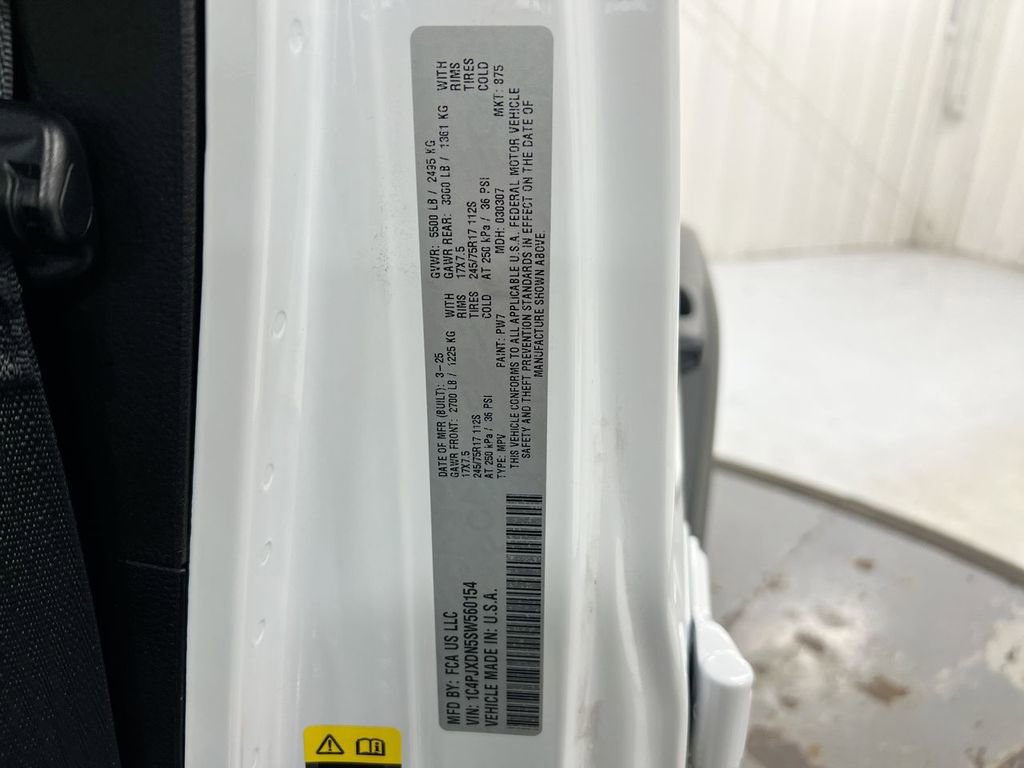 Used 2025 Jeep Wrangler Sport S image 27