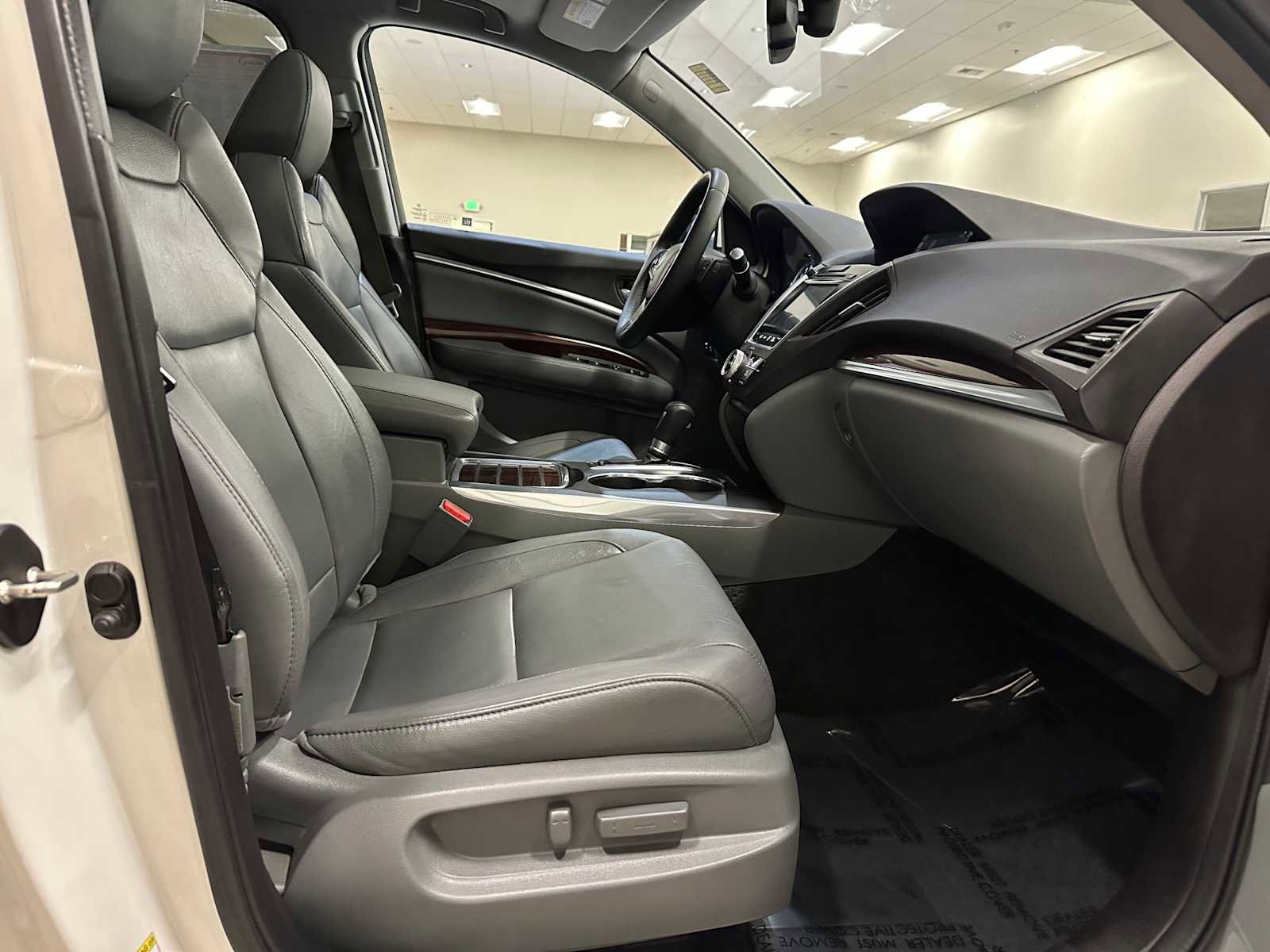 Used 2014 Acura MDX SH-AWD w/ Technology Package image 28